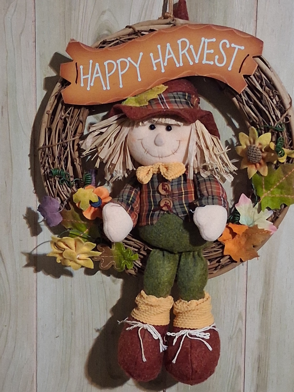 Happy Harvest Fall Scarecrow Wreath - Green & Orange
